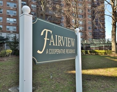 61-20 Grand Central Parkway - Photo Thumbnail 13