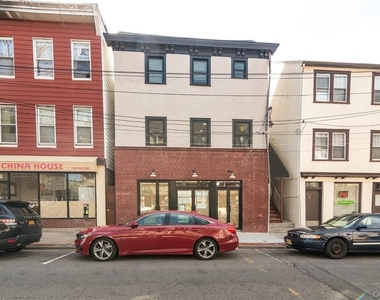 86 Main Street - Photo Thumbnail 15