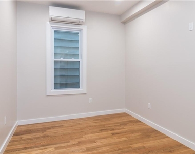 86 Main Street - Photo Thumbnail 9