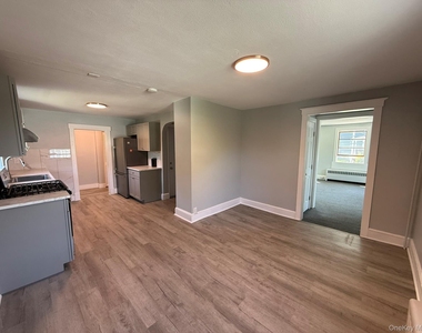 610 Tower Avenue - Photo Thumbnail 4