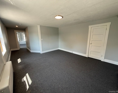 610 Tower Avenue - Photo Thumbnail 10