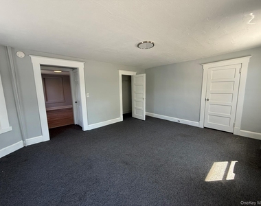 610 Tower Avenue - Photo Thumbnail 12