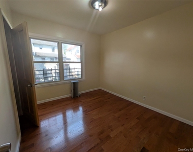 205-11 110th Avenue - Photo Thumbnail 8