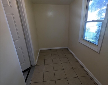 205-11 110th Avenue - Photo Thumbnail 14
