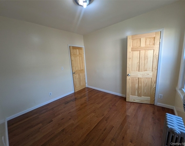 205-11 110th Avenue - Photo Thumbnail 7