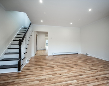 14 Deane Place - Photo Thumbnail 5