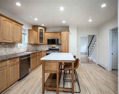 14 Deane Place - Photo Thumbnail 12