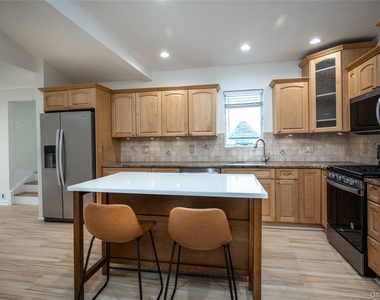 14 Deane Place - Photo Thumbnail 13
