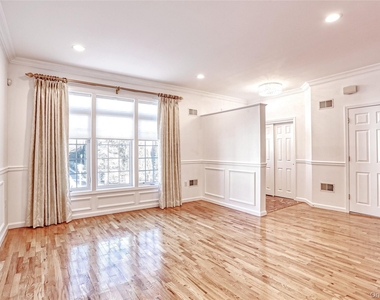 80 Alexander Court - Photo Thumbnail 3