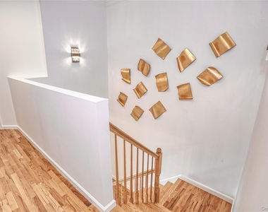 80 Alexander Court - Photo Thumbnail 16