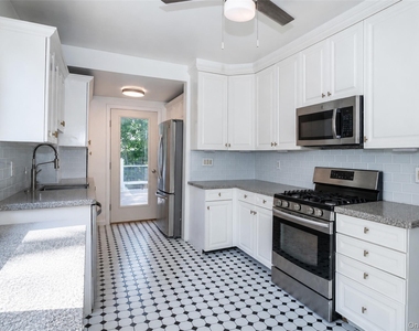 1510 Park Avenue - Photo Thumbnail 12