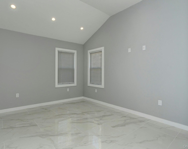 25 Miller Street - Photo Thumbnail 10