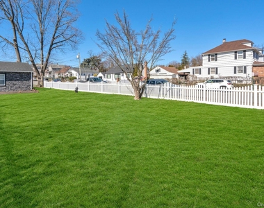 25 Miller Street - Photo Thumbnail 14