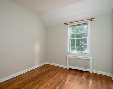 32 Chester Avenue - Photo Thumbnail 17
