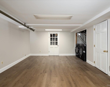 32 Chester Avenue - Photo Thumbnail 12