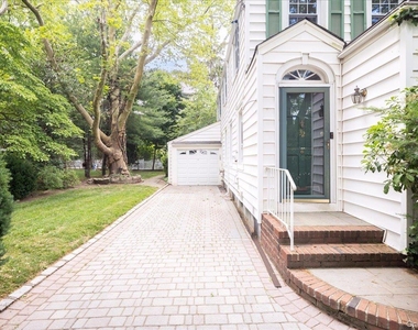 32 Chester Avenue - Photo Thumbnail 1