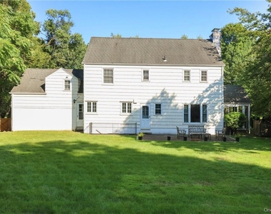 261 Fox Meadow Road - Photo Thumbnail 14