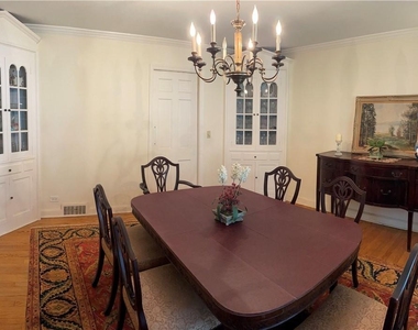 261 Fox Meadow Road - Photo Thumbnail 2