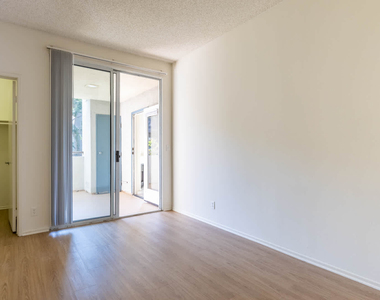 24452 West Valencia Blvd. - Photo Thumbnail 7
