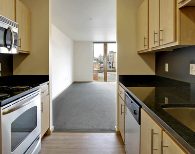 1408 E Union St - Photo Thumbnail 5