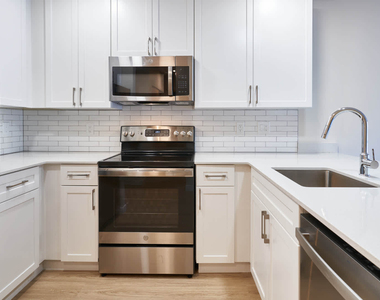 810 12th Avenue - Photo Thumbnail 5