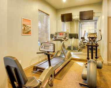 810 12th Avenue - Photo Thumbnail 18