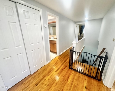 11 Hearthside Drive - Photo Thumbnail 42