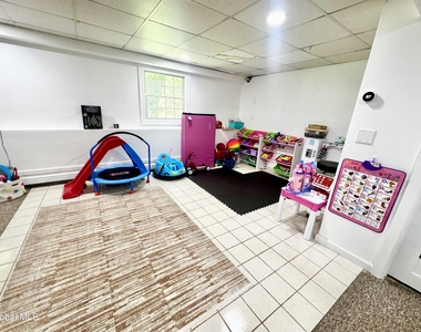 11 Hearthside Drive - Photo Thumbnail 77