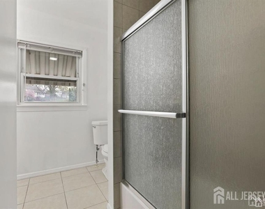 416 Main Street - Photo Thumbnail 7