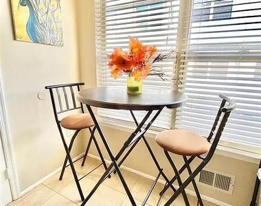 790 Harbortown Boulevard - Photo Thumbnail 8