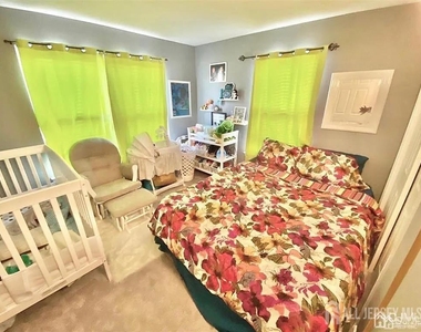 790 Harbortown Boulevard - Photo Thumbnail 13