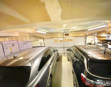 790 Harbortown Boulevard - Photo Thumbnail 20