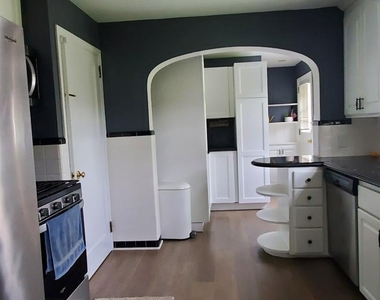 315 Clifton Street - Photo Thumbnail 13