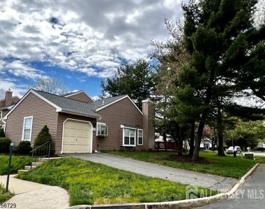 173 Jordans Circle - Photo Thumbnail 1