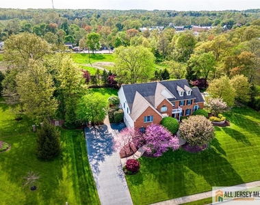 5 Erin Court - Photo Thumbnail 27