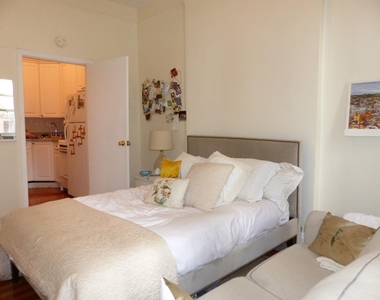 330 E 76th Street - Photo Thumbnail 4