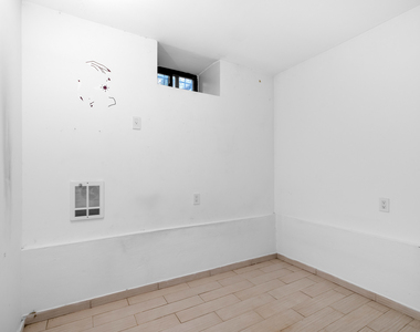 248 Bainbridge Street - Photo Thumbnail 7