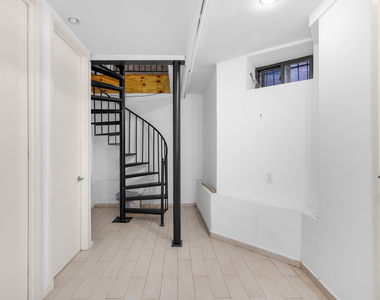 248 Bainbridge Street - Photo Thumbnail 5