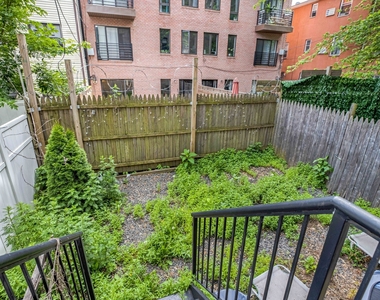 248 Bainbridge Street - Photo Thumbnail 2