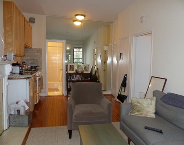 110 E 61st Street - Photo Thumbnail 5
