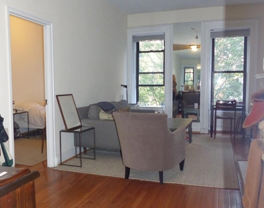 110 E 61st Street - Photo Thumbnail 3