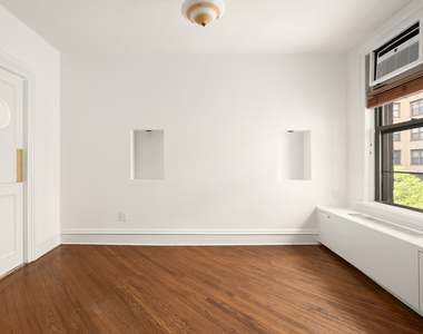 129 E 17th Street - Photo Thumbnail 8