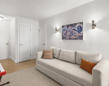 69 5th Avenue - Photo Thumbnail 8