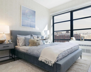 13-33 Jackson Avenue - Photo Thumbnail 4