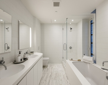 524 W 19th Street - Photo Thumbnail 13