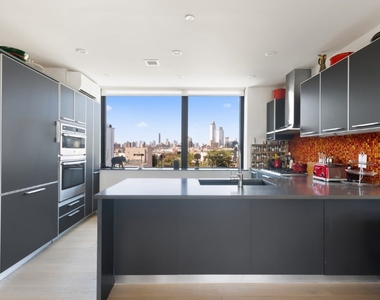 70 Berry Street - Photo Thumbnail 1