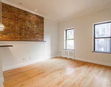 28 W 90th Street - Photo Thumbnail 2
