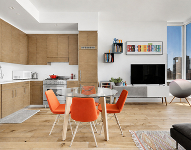 325 Lexington Avenue - Photo Thumbnail 1