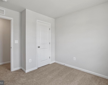 131 Kinkade Court - Photo Thumbnail 25
