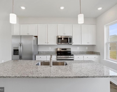131 Kinkade Court - Photo Thumbnail 16
